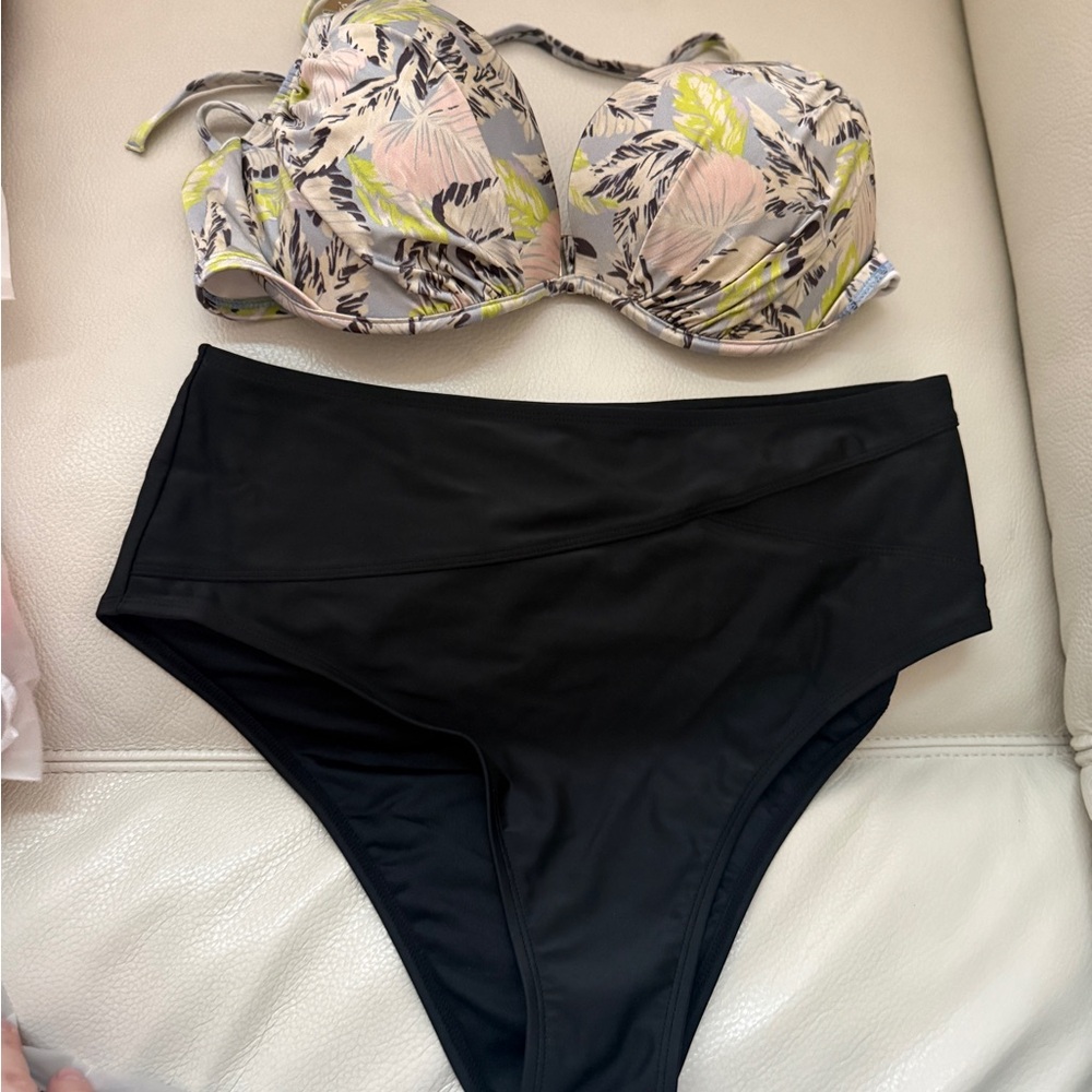 Victoria Secret Floral Print Bikini Top and unbranded High-Waist Bottom 36D L